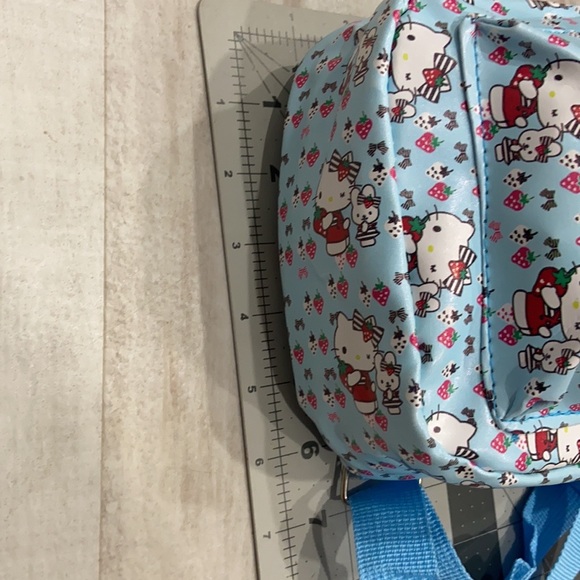 Hello Kitty Set - Picture 4 of 7